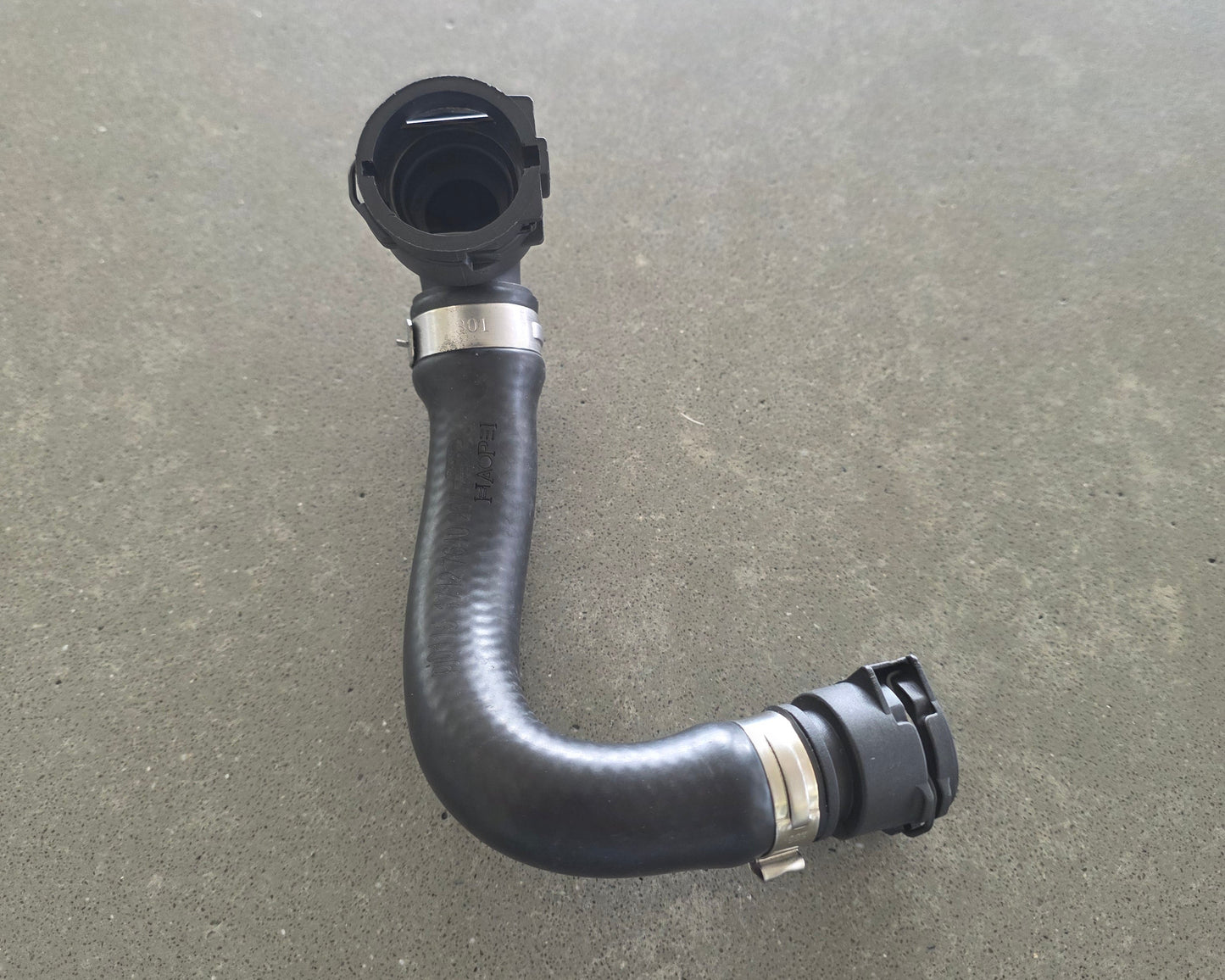 Transmission Heat Exchanger Cooling Hose for BMW B48 - 17127640287