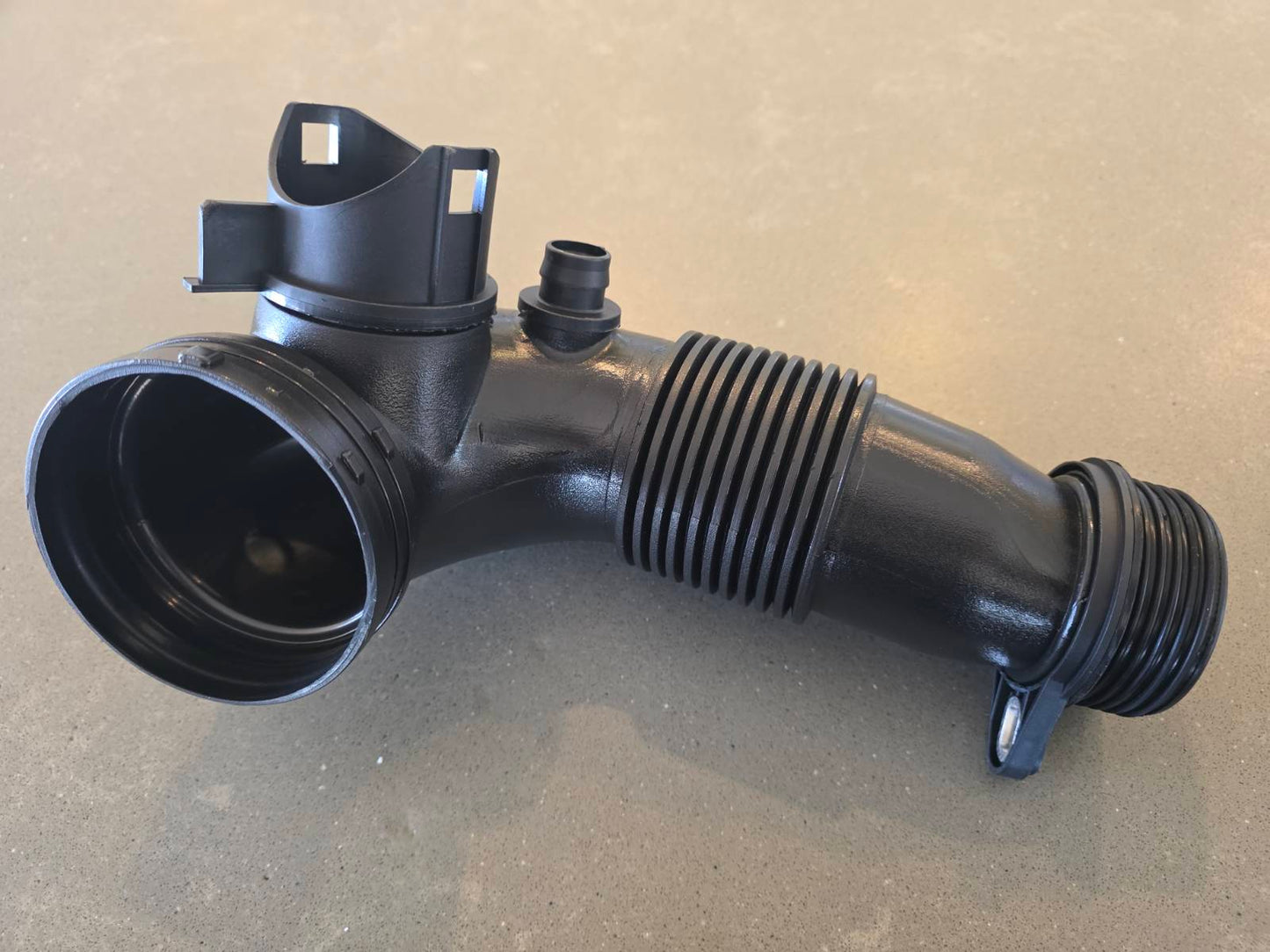 BMW N20 Air Intake Pipe 13717605638