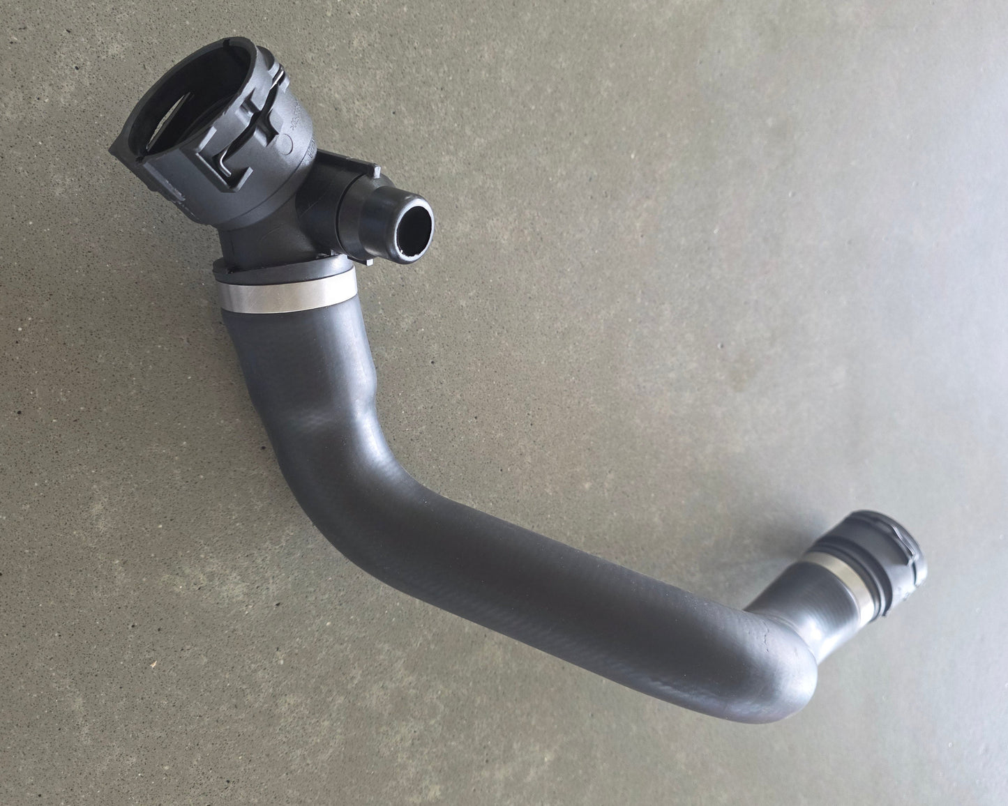 Lower Coolant Hose for BMW F series B48 - 17128662836